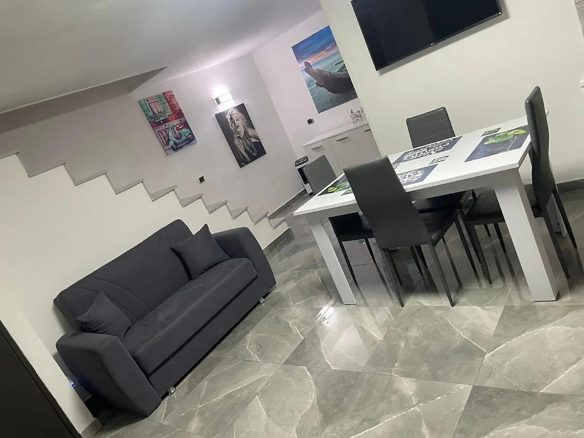 Casa Krizia 1 Apartment Naples